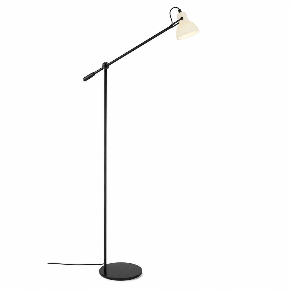 Seeddesign Focus VIP gulvlampe sort med mat opalglas