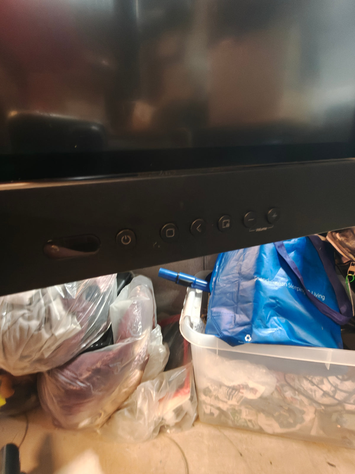 Samsung WA65F 65" interaktiv 4K touchskærm med mobil stand og tilbehør