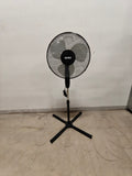 SENZ gulvventilator på stativ – sort – højde ca. 120 cm