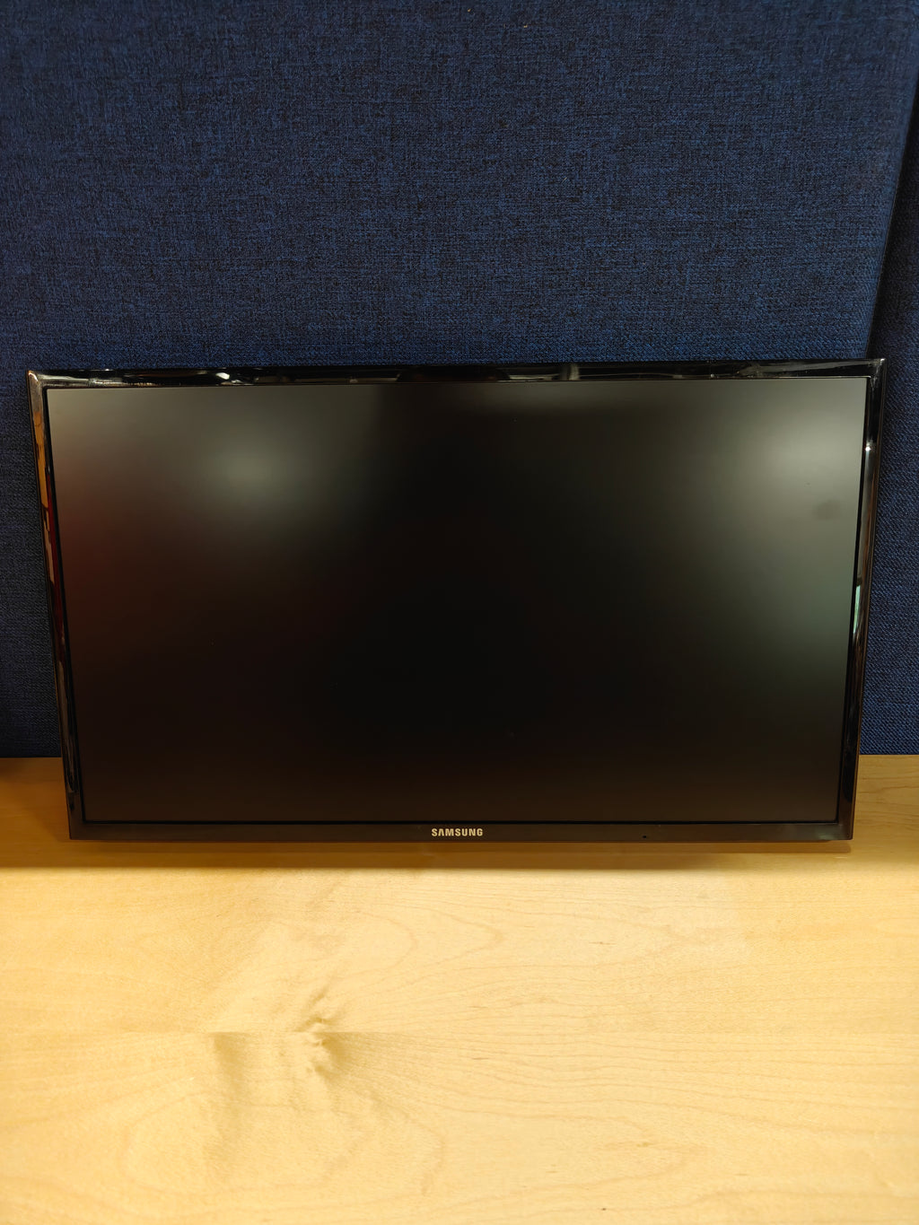 Samsung F24T400FHU 24" Full HD IPS-skærm – HDMI/VGA – uden fod