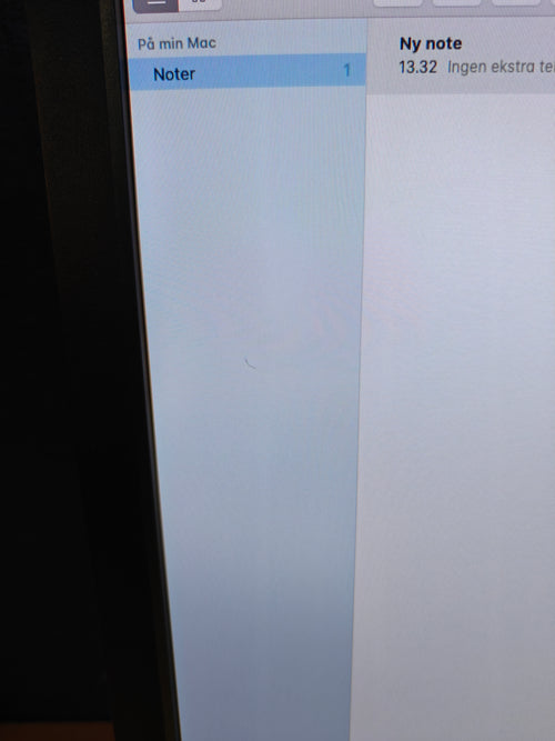 Dell UltraSharp U2412M 24" WUXGA IPS-skærm – 1920×1200 – DisplayPort/DVI/VGA – med ridser