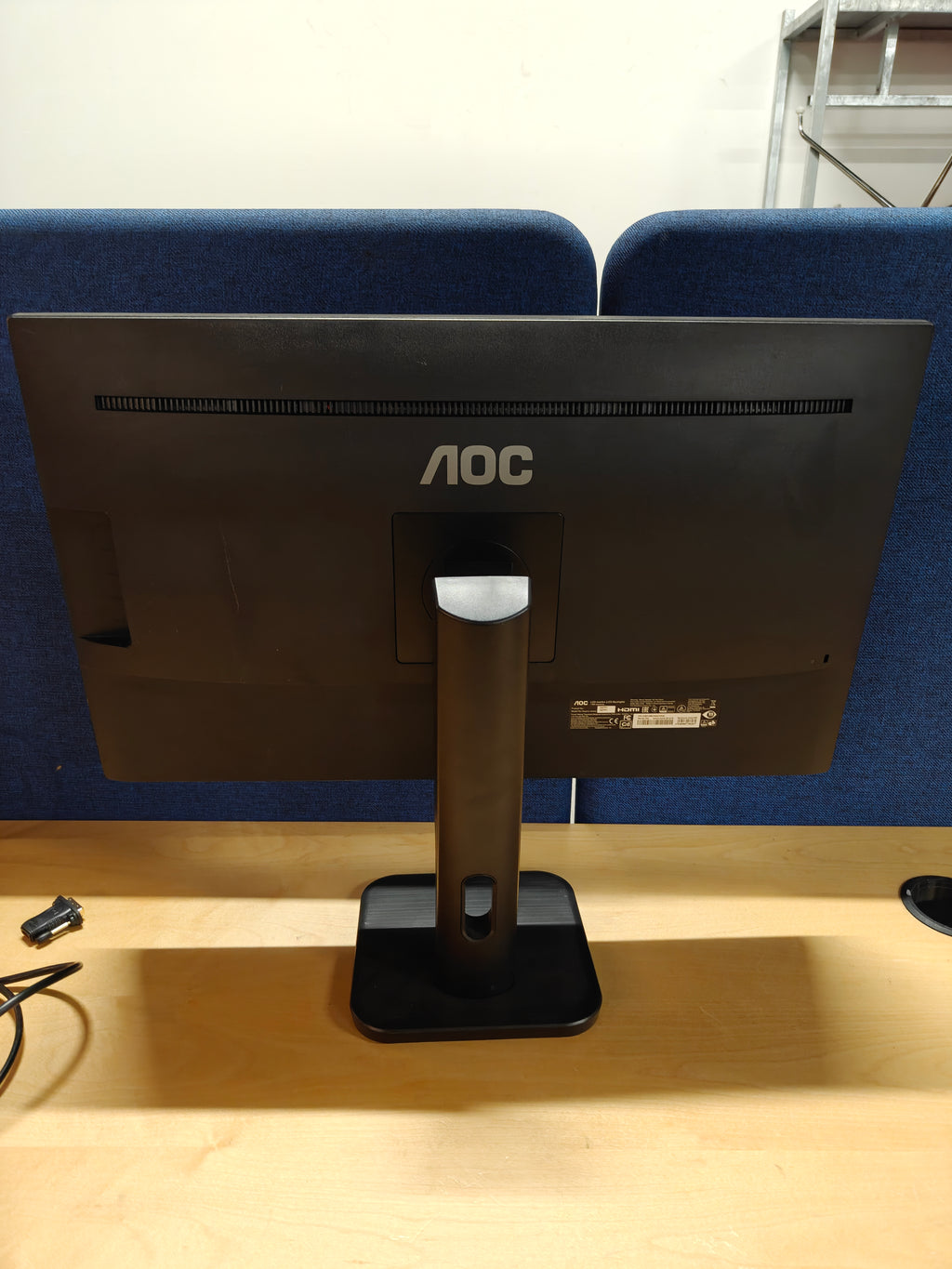 AOC Q27P1 27" QHD IPS-skærm – HDMI/DisplayPort/DVI/VGA – justerbar fod